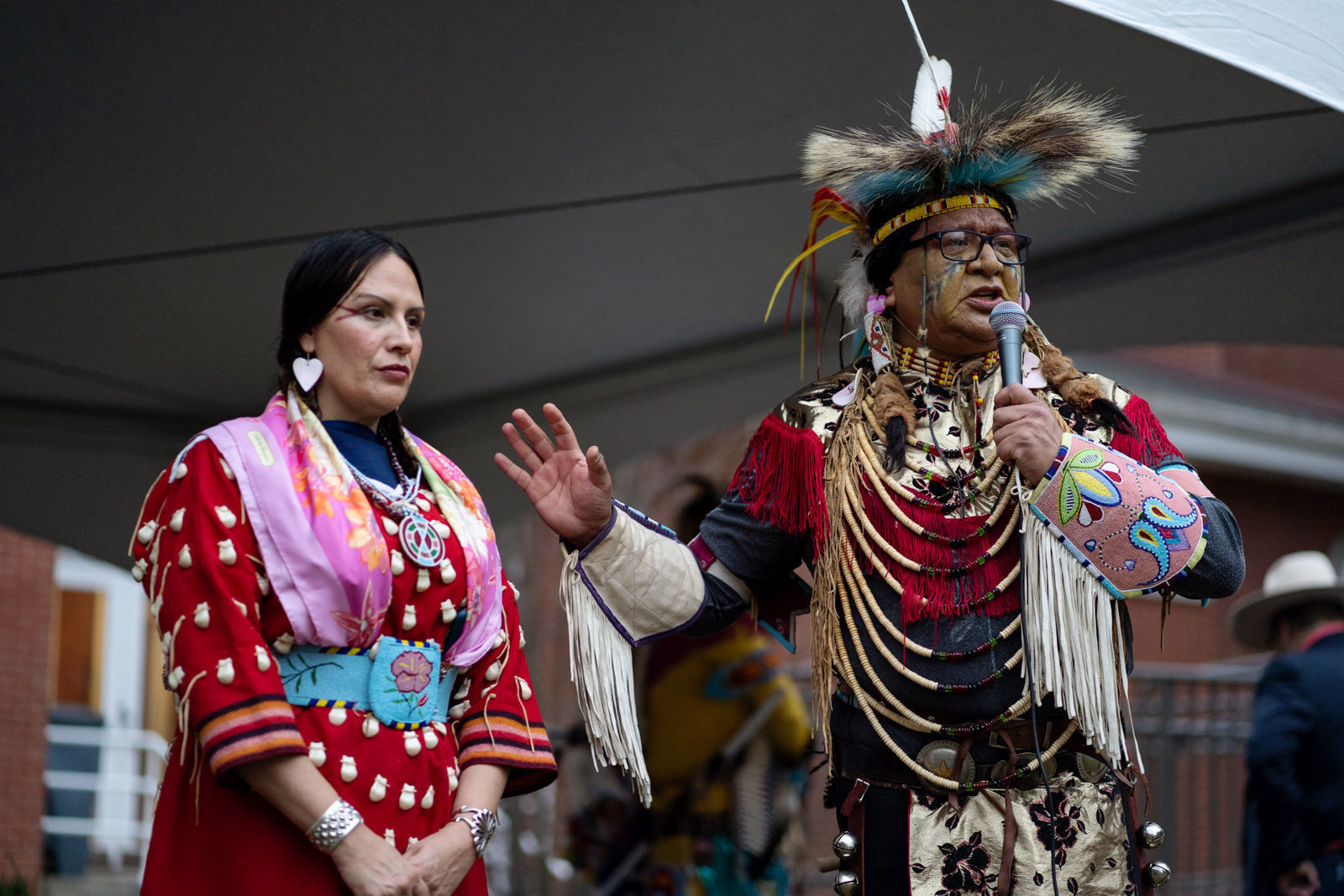 Apsáalooke Women and Warriors